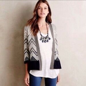 🌸2/$25 Moth Anthropologie Grey Cream Chevron Open Cardigan black/deep navy